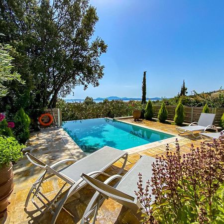 La Riviera Barbati Seaside Apartments & Villas Exterior photo