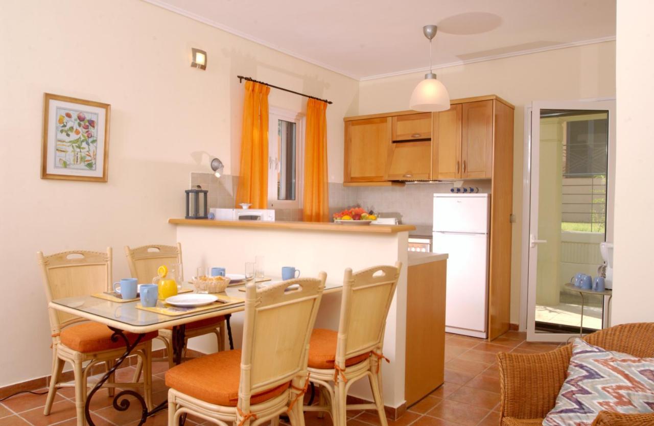 La Riviera Barbati Seaside Apartments & Villas Exterior photo