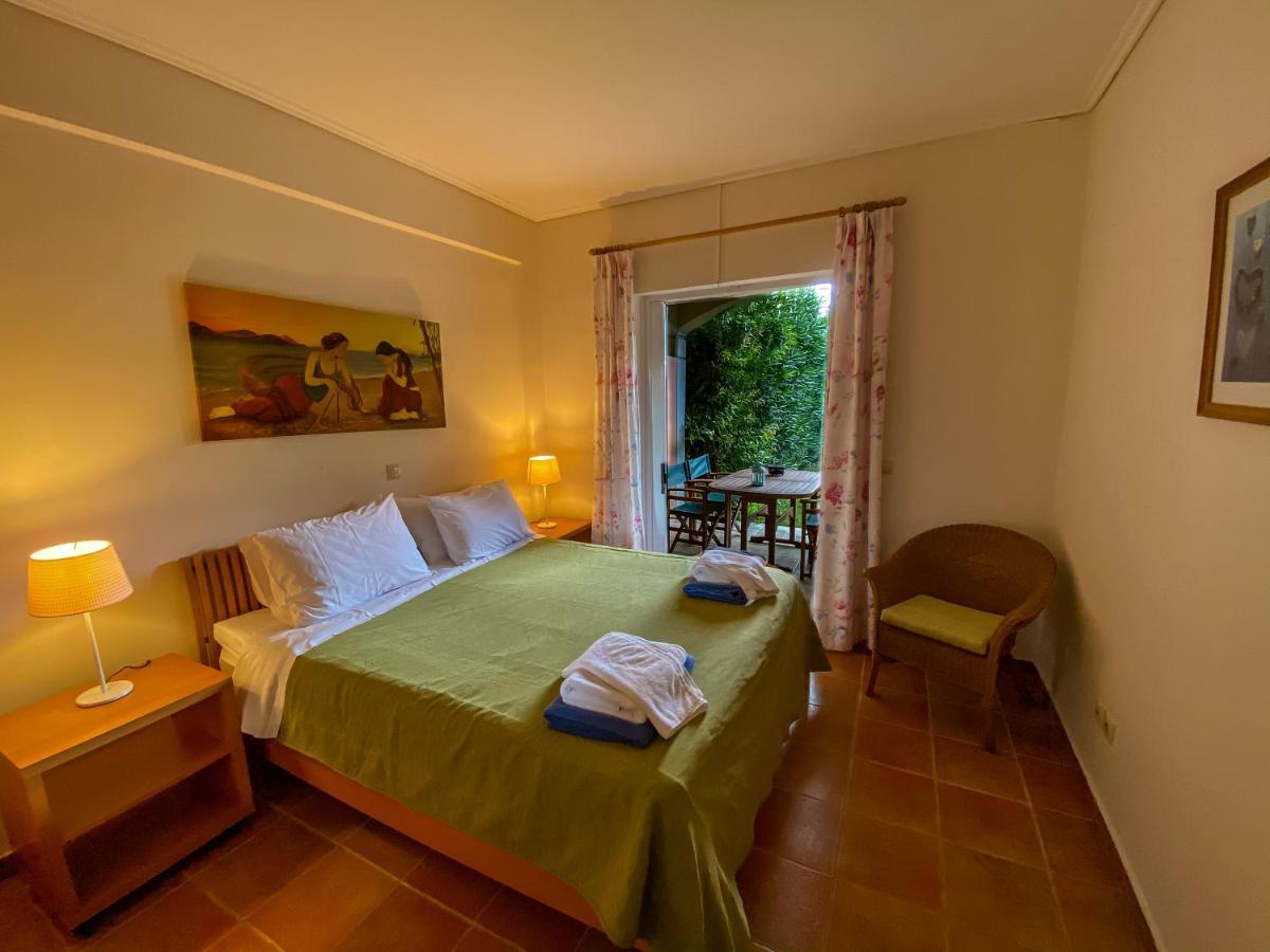 La Riviera Barbati Seaside Apartments & Villas Exterior photo